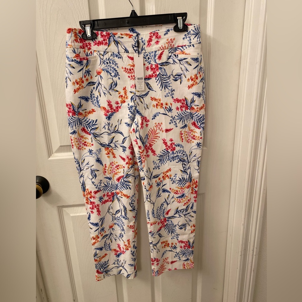 Chico's Alabaster Floral Print Pants